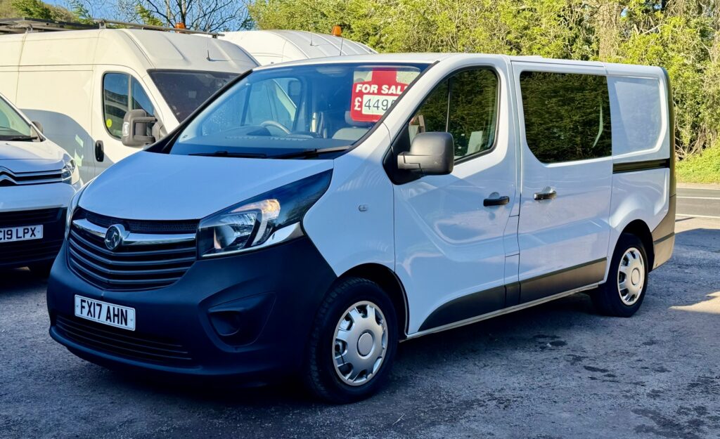 Vauxhall Vivaro 1.6 CDTI Crew Van Conversion